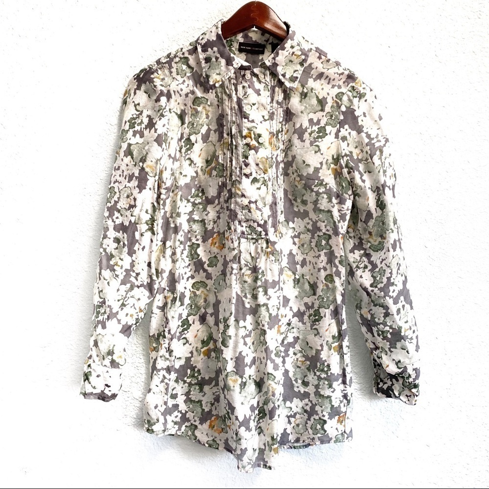 New York & Company Green Floral Collared Pullover Tunic Top Women’s Size XS
